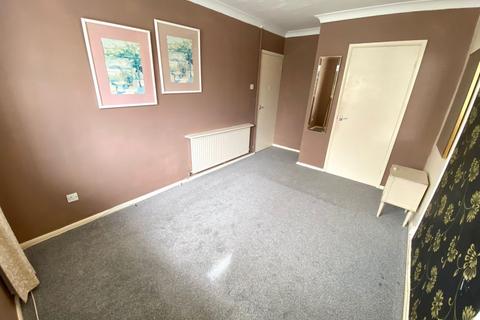22 Draycott Close, Northampton, NN3 3BD