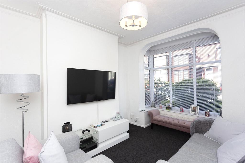 Crosby Road, Bolton, BL1 2 bed terraced house £125,000