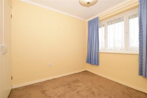 25 Apple Close, Snodland, ME6 5JP
