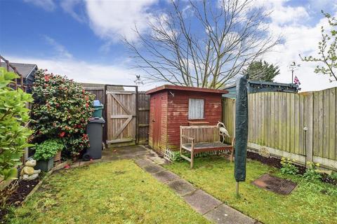 25 Apple Close, Snodland, ME6 5JP