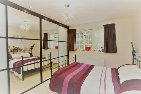 44 Barn Way, Wembley, HA9 9NW