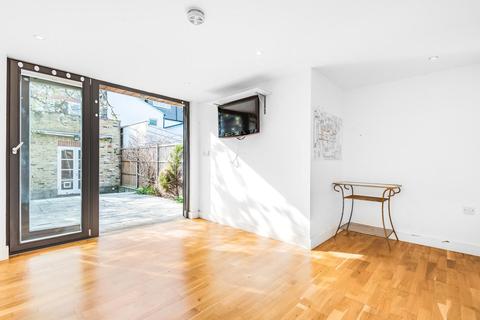 25 Swaffield Road, London, SW18 3AH