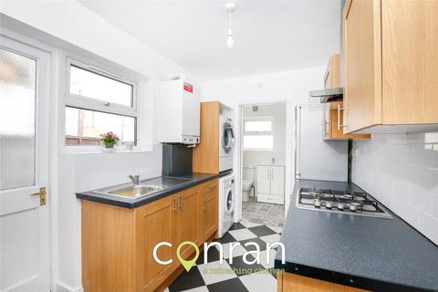 3 bedroom terraced house to rent, Conway Road, Plumstead, SE18