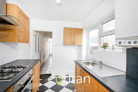 3 bedroom terraced house to rent, Conway Road, Plumstead, SE18