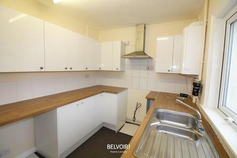 3 bedroom semi-detached house to rent, Woodbridge Road, Ipswich, IP4