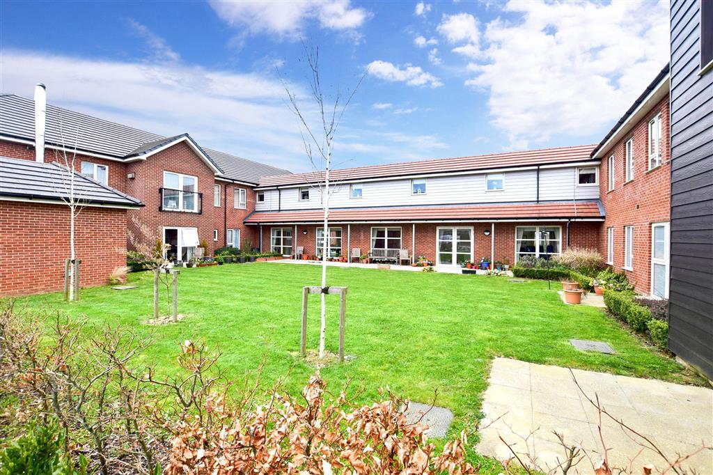 Calleywell Lane, Aldington, Ashford, Kent 2 bed flat for sale - £160,000