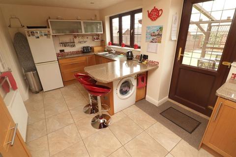 33 Hampden Close, Yate, Bristol, BS37 5UW