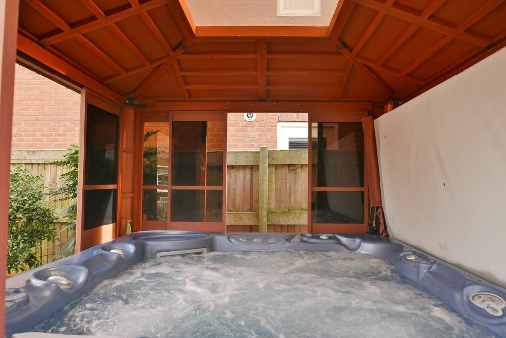 Hot tub