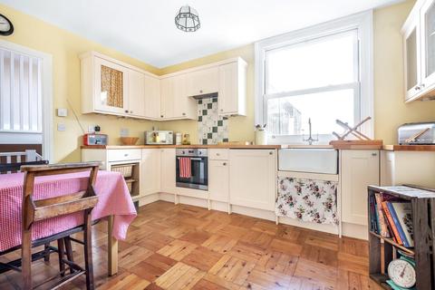 Flat 1, 3 Clitheroe Road, London, SW9 9DY