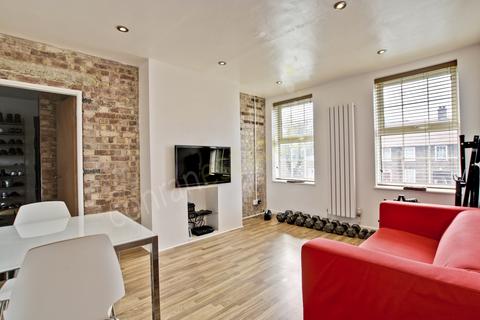 1 bedroom apartment to rent, Prince Henry Road, Charlton, SE7