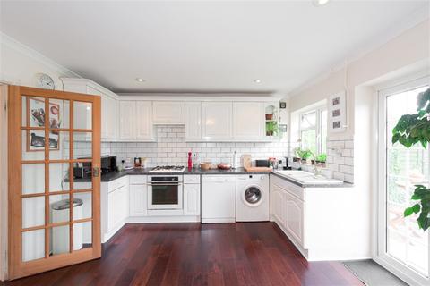 23 Approach Road, West Molesey, KT8 2LL