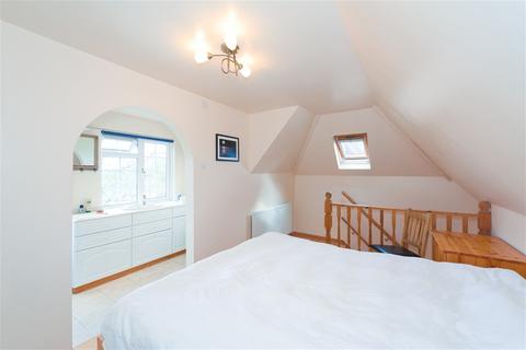 23 Approach Road, West Molesey, KT8 2LL