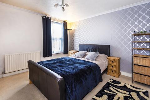 85 Invicta Road, Dartford, DA2 6AY