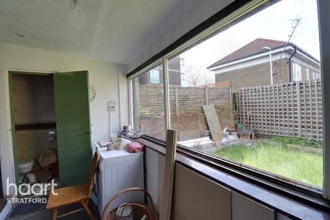 17 Carnarvon Road, Stratford, London, E15 4JW