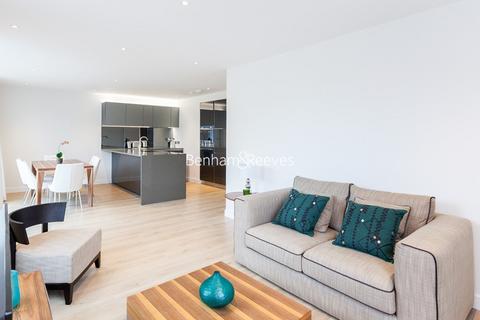 undefined, Kew Bridge West, Brentford TW8