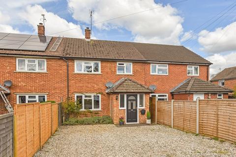 16 Church Fields, Headley, Bordon, GU35 8PE