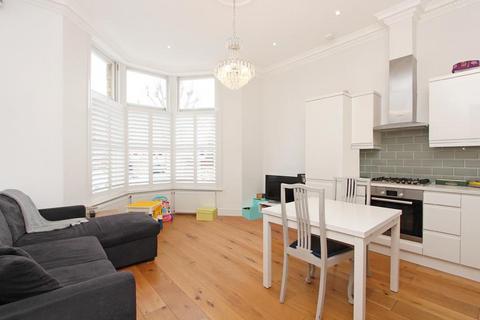 1 bedroom flat for sale, Hamilton Road, Ealing, London, W5