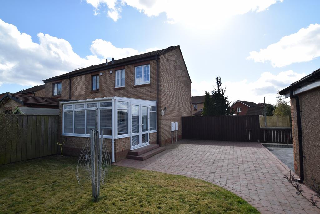 1 Wellington Avenue, Heathhall, Dumfries, DG1 3SD 2 bed semidetached house £125,000