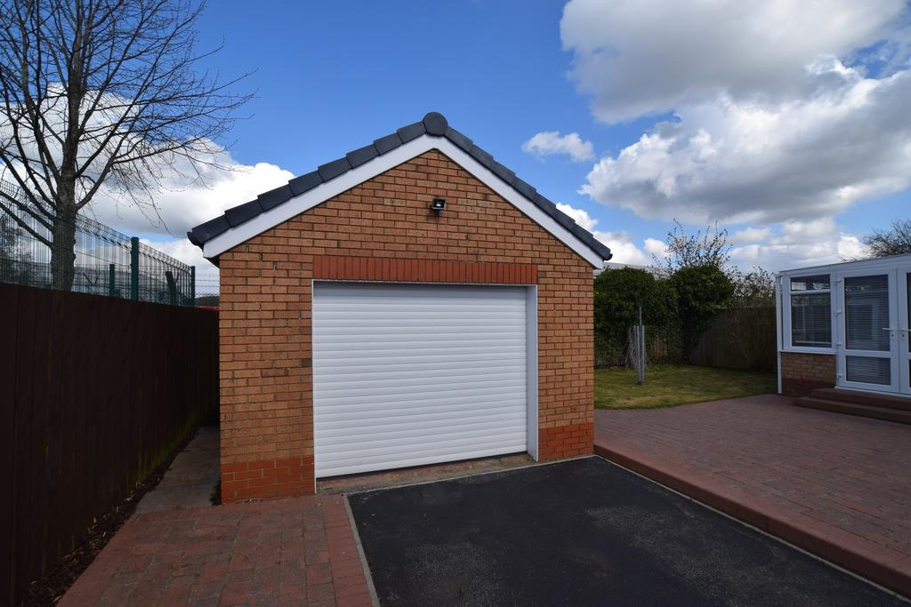 1 Wellington Avenue, Heathhall, Dumfries, DG1 3 SD