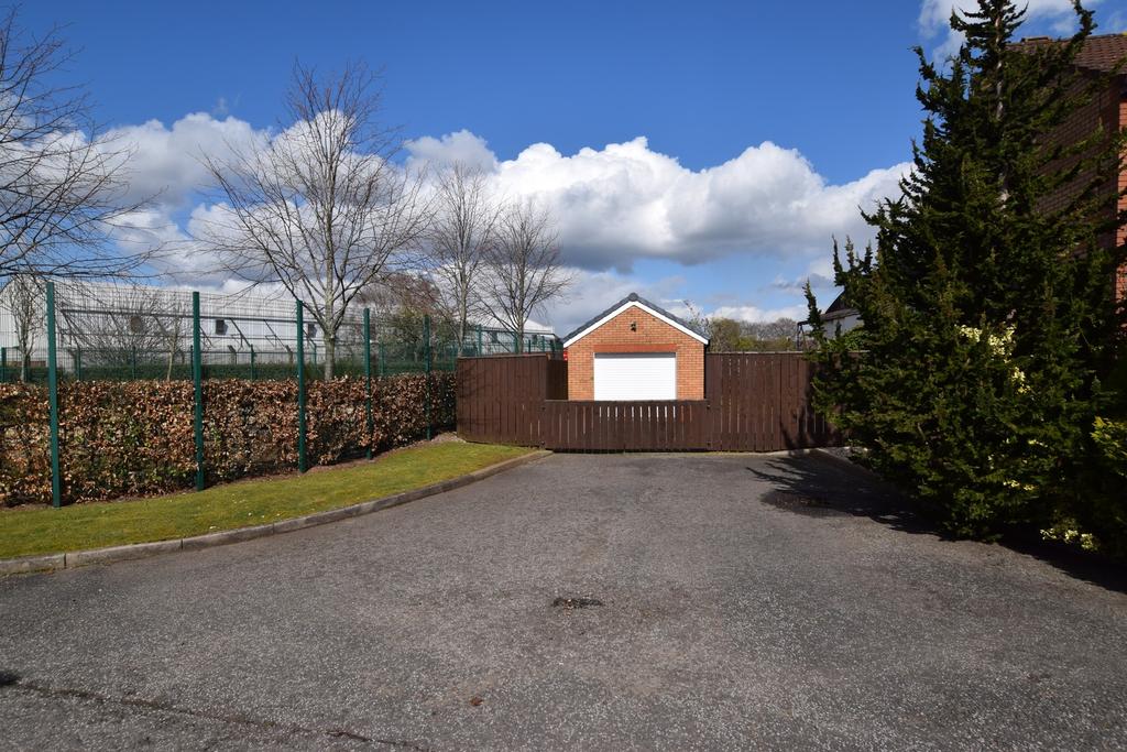 1 Wellington Avenue, Heathhall, Dumfries, DG1 3 SD