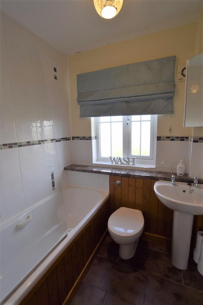 1 Wellington Avenue, Heathhall, Dumfries, DG1 3 SD