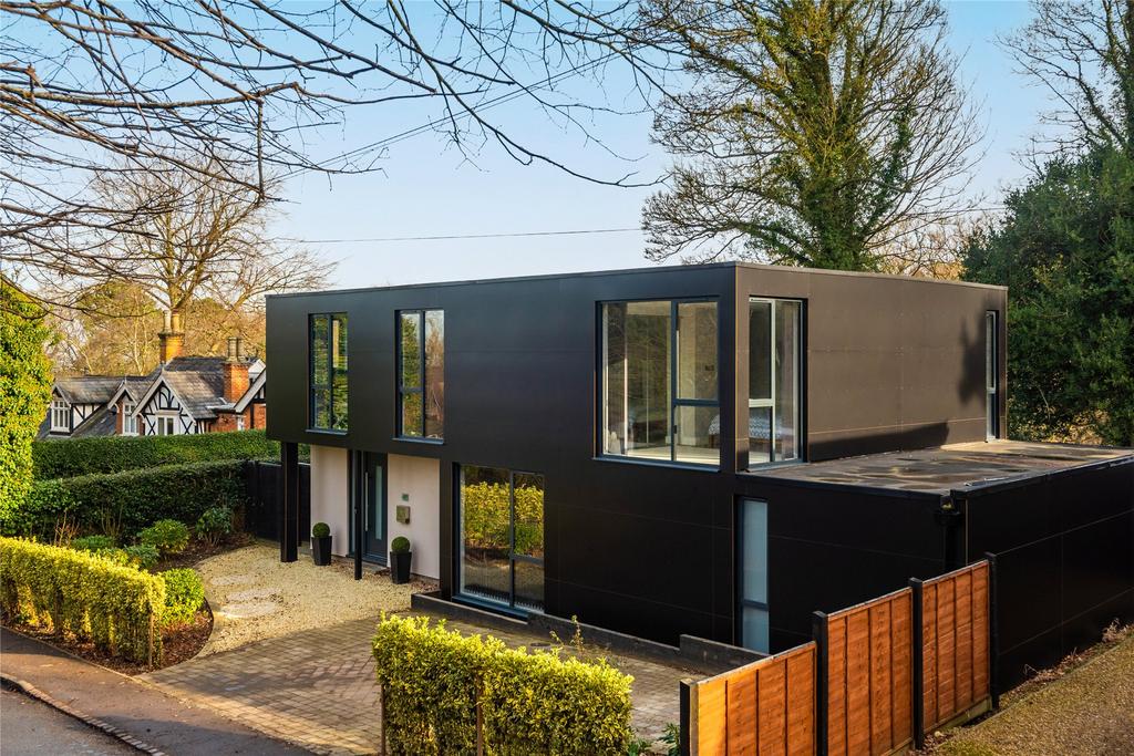 Church Road, Aspley Heath, Woburn... 4 bed detached house £895,000