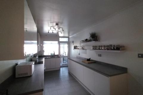 undefined, Queens Road, Beeston, NG9 2DB