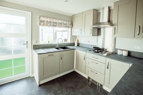 2 bedroom lodge for sale - Carnaby East Riding of Yorkshire
