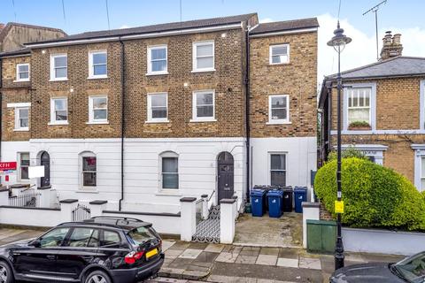 Flat 3, 39 Mill Hill Road, London, W3 8JE