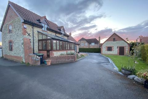 Banisters Bay Lane, Gillingham, SP8 4ER