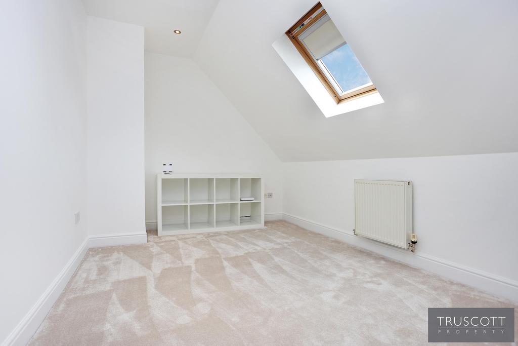 Double Bedroom 6