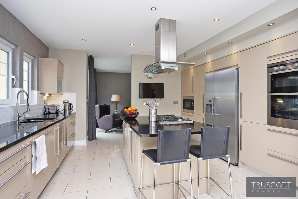 Breakfast Room/Kitchen