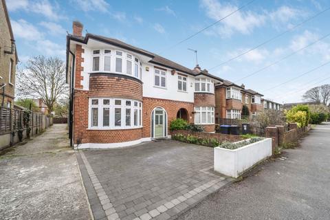 56 Chestnut Grove, New Malden, KT3 3JN