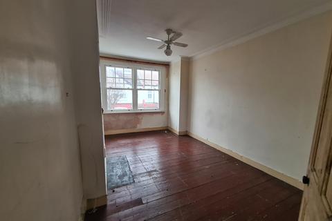 42 Ashvale Road, London, SW17 8PW