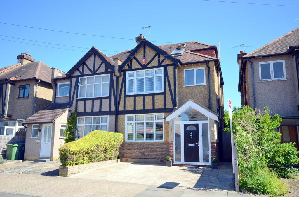 Eton Avenue, New Malden, KT3 5 bed semidetached house £780,000