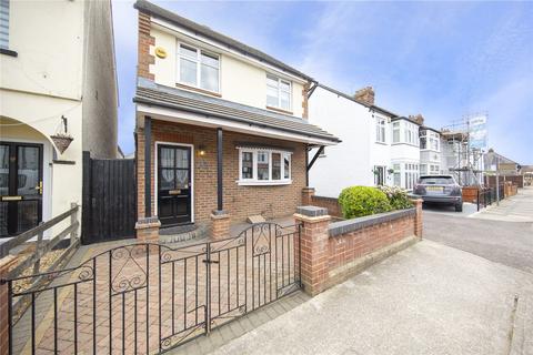 16 Pretoria Road, Romford, RM7 7AS