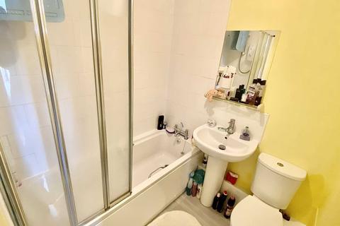 Flat 7, Hadleigh House Rectory Road, Rushden, NN10 0AT