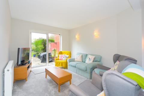 7 Oakhill Road, Ashtead, KT21 2JG