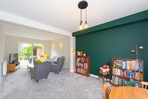 7 Oakhill Road, Ashtead, KT21 2JG
