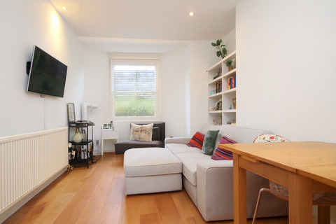 3 bedroom flat to rent, St Johns Grove, Archway, N19