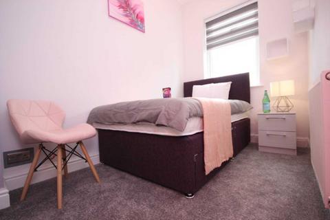 4 bedroom house share to rent, Bow Street, Stockport