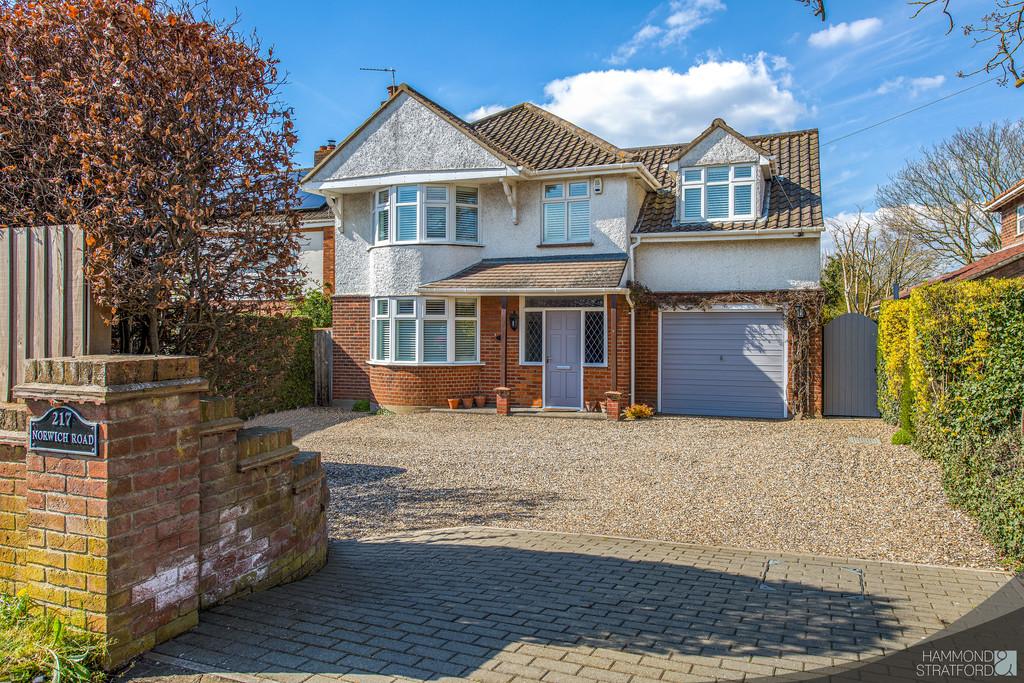 Norwich Road, Wymondham 4 bed detached house £500,000