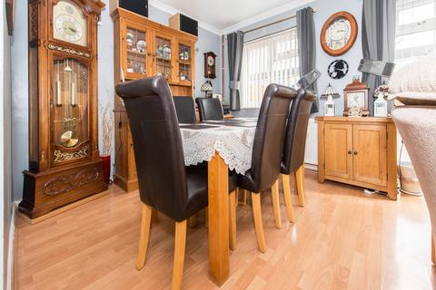 44 Calthorpe Gardens, Sutton, SM1 3DF