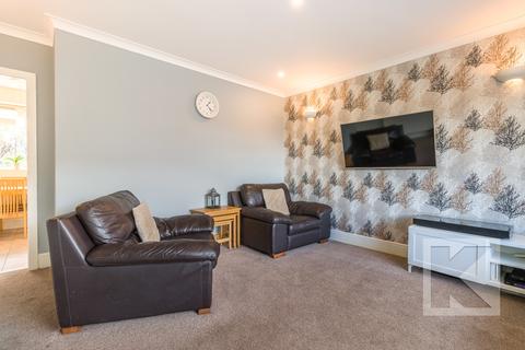 26 Ashes Lane, Springhead, Oldham, OL4 4PF