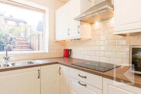 26 Ashes Lane, Springhead, Oldham, OL4 4PF