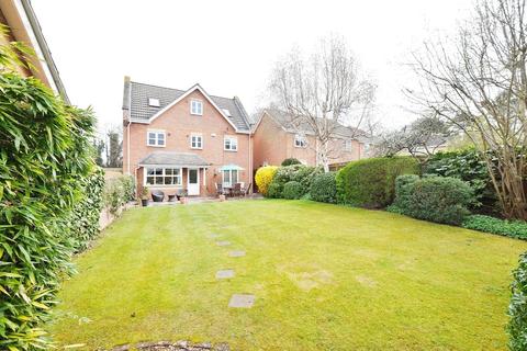 4 Penhale Close, Orpington, BR6 9XS
