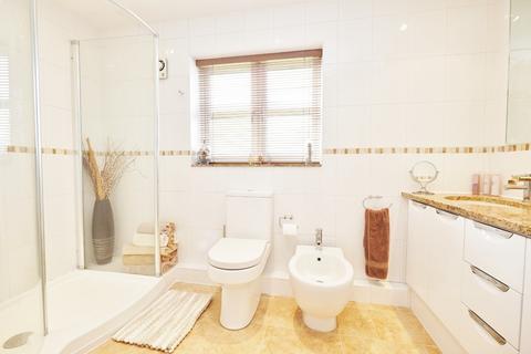 4 Penhale Close, Orpington, BR6 9XS