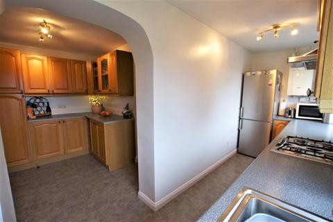 8 Heron Drive, Uttoxeter, ST14 8TN