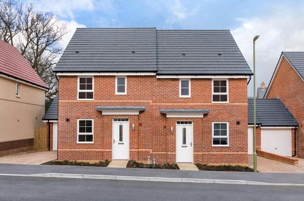 Braishfield Road, Romsey, Hampshire... 3 bed semidetached house £362,500