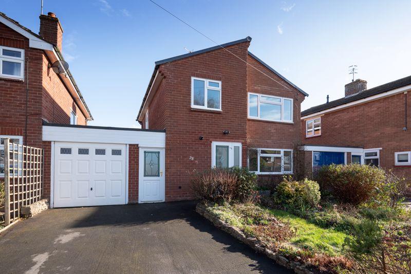 Gerard Road, Alcester 3 bed detached house £375,000